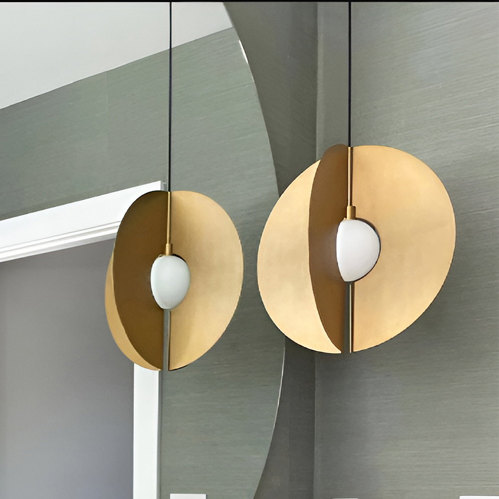 Подвесной светильник в форме золотых дисков Minimalist Lighting Fixture