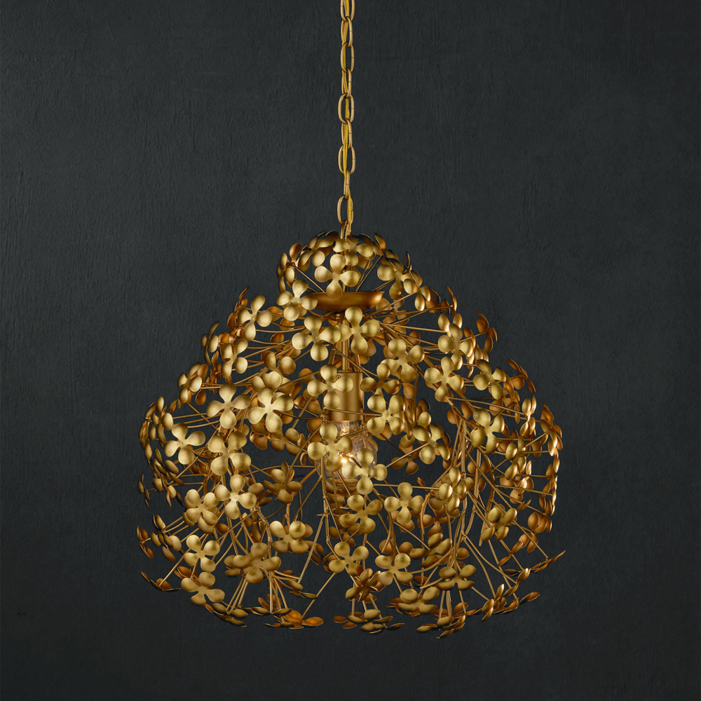 Подвесной светильник золотой с декором в виде лепестков клевера Hanging Clover