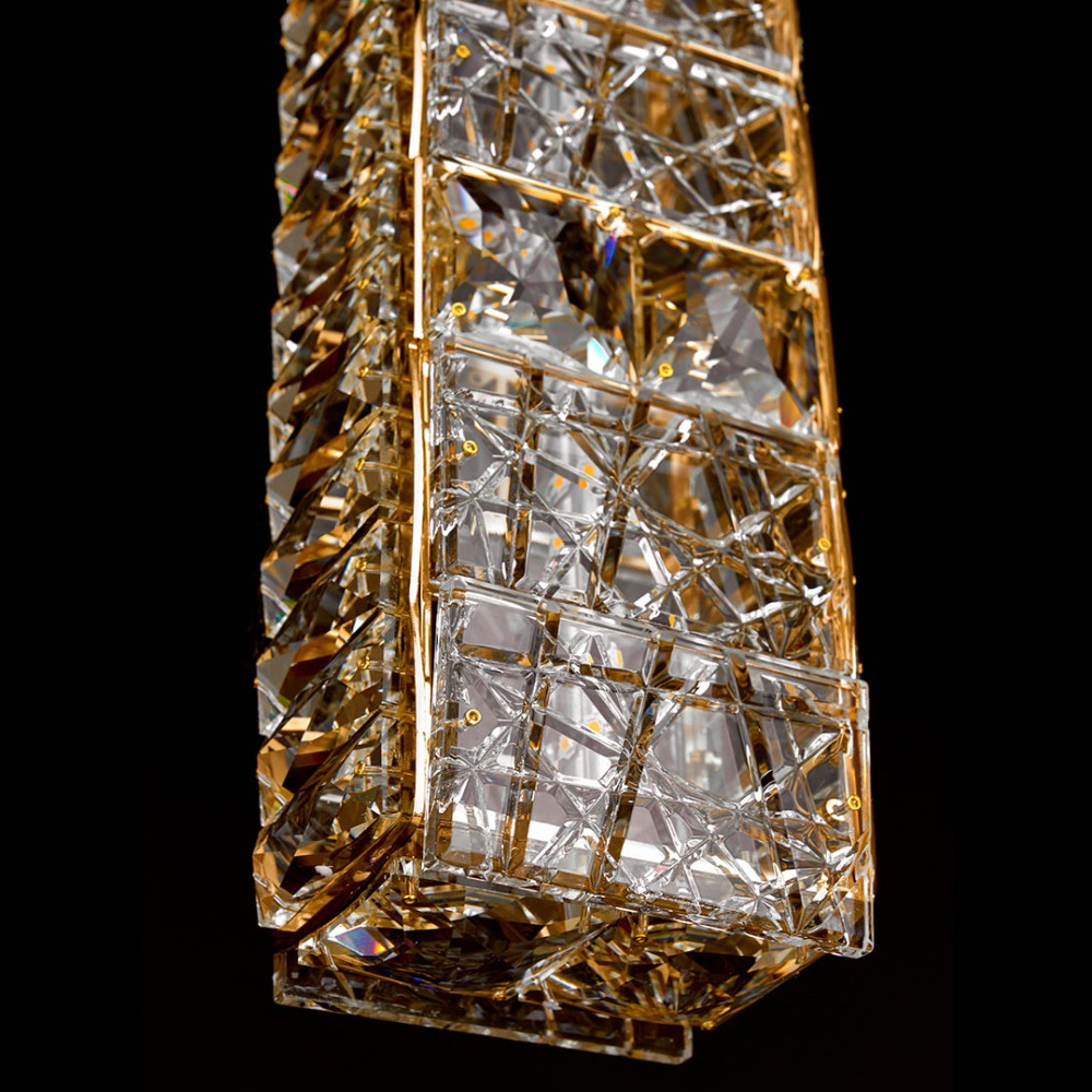 Подвесной светильник прямоугольный с фактурным хрустальным плафоном Light Delight