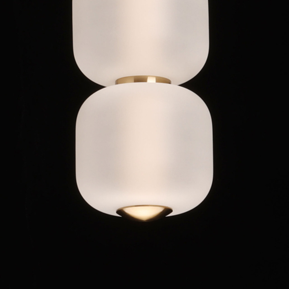 Подвесной светильник с 3-мя округлыми матовыми плафонами из белого стекла Golden Swirl