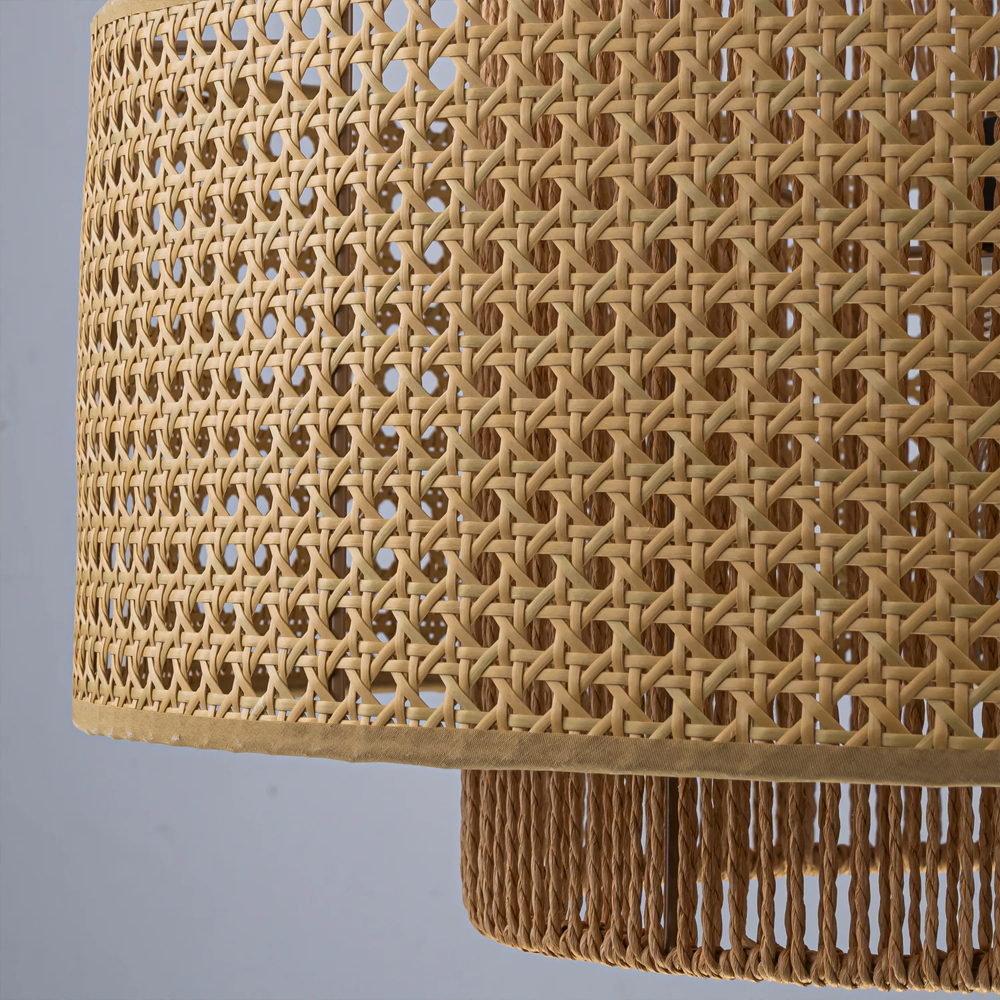 Подвесной светильник с абажуром из плтеного бамбука Light Inside the Cell