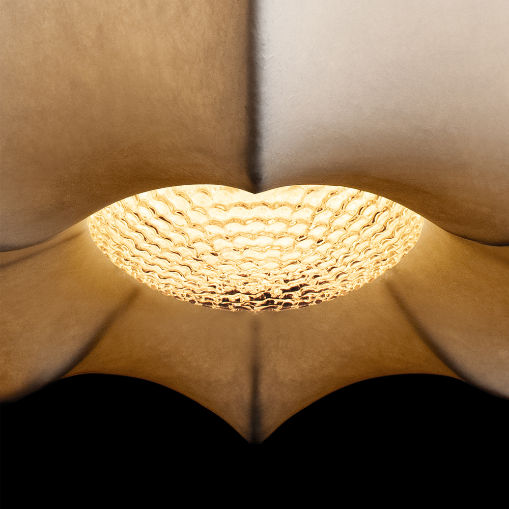 Подвесной светильник с белым фигурным абажуром и мягкими волнистыми краями Cloud Motion