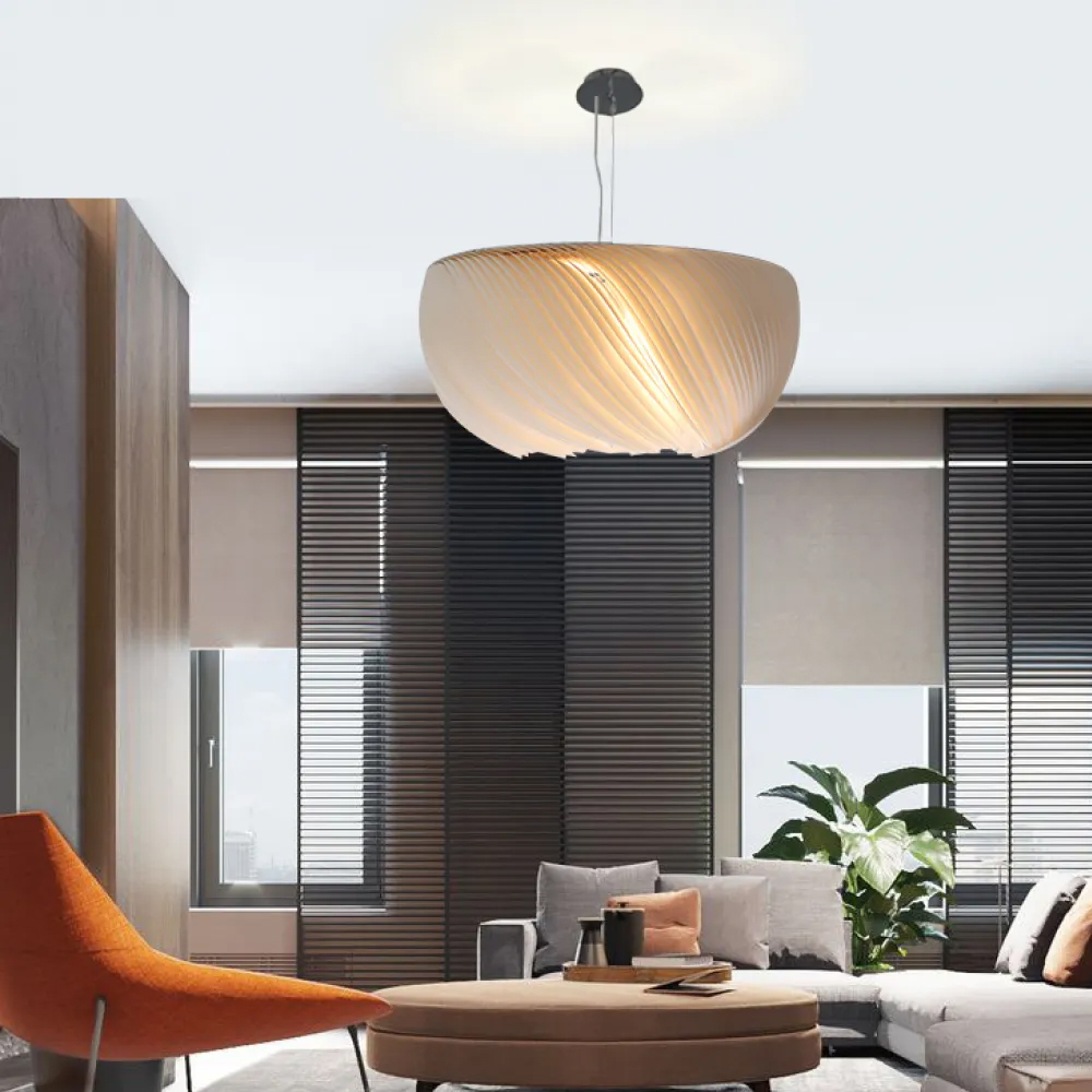 Подвесной светильник с белыми изящными декоративными лепестками Volumetric Petal Lamp