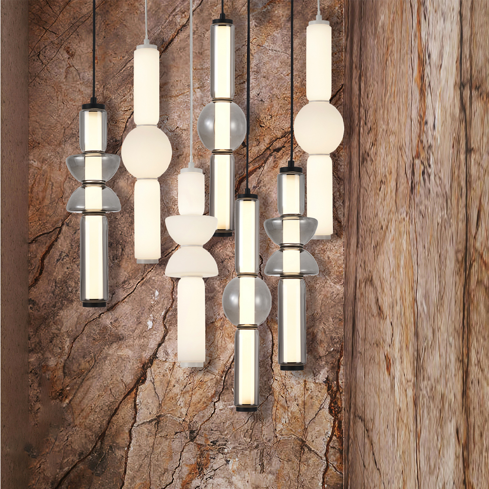 Подвесной светильник с белыми матовыми плафонами Hiding secrets