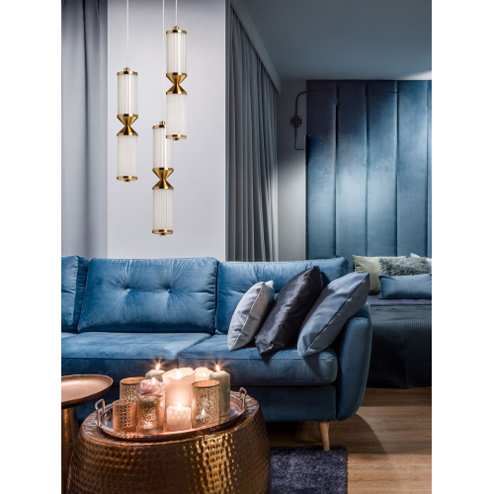 Подвесной светильник с двумя белыми рифлеными цилиндрическими плафонами Golden Swirl