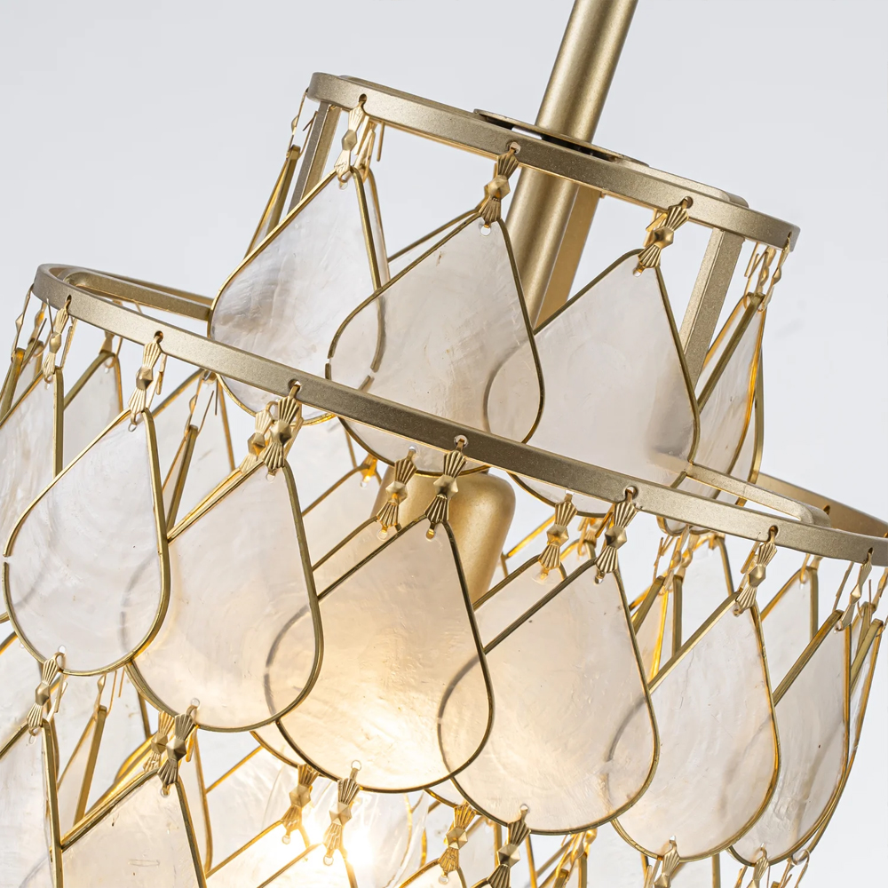 Подвесной светильник с декором из натуральной морской ракушки Iridescent Light