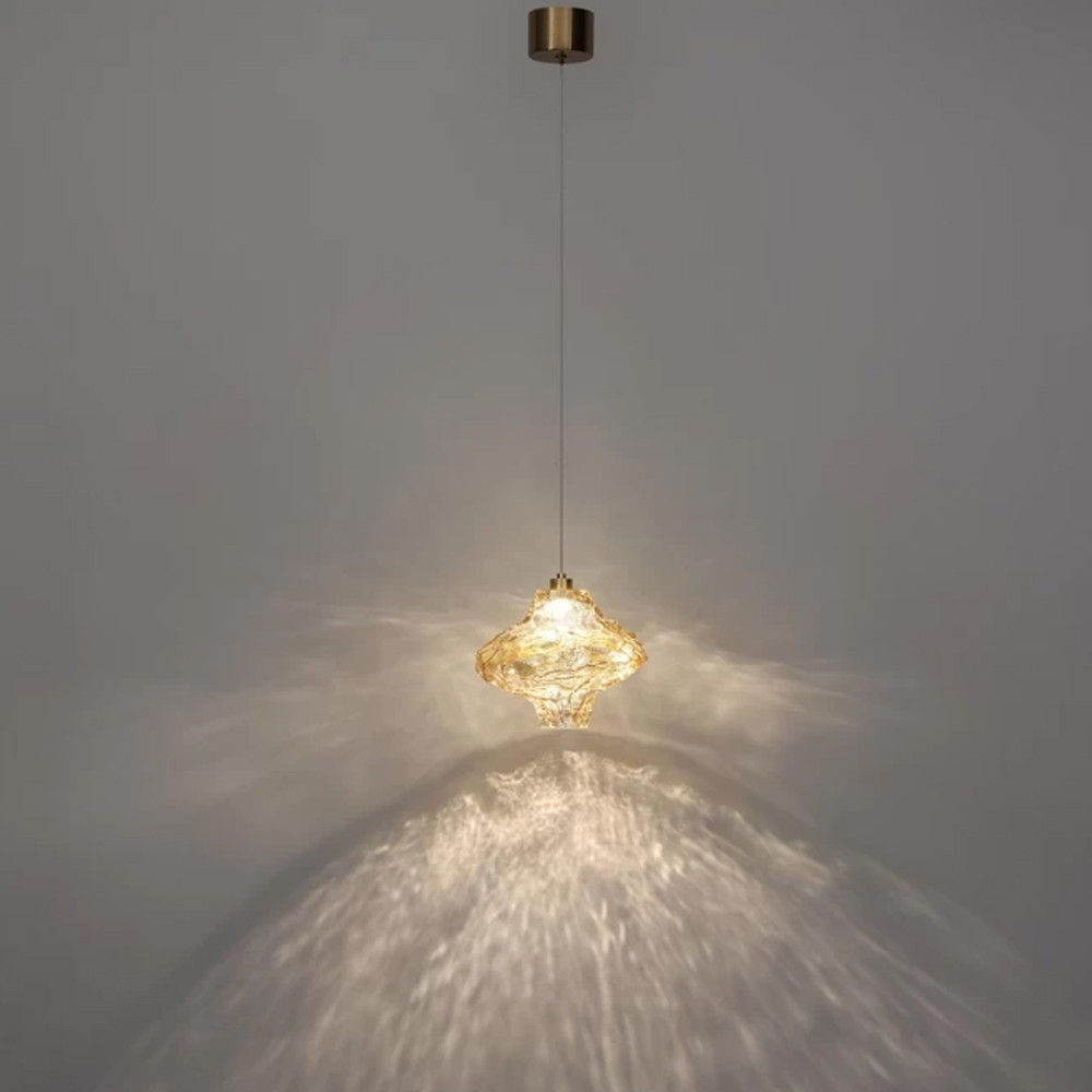 Подвесной светильник с плафоном из фактурного светло-янтарного стекла Light Ensemble