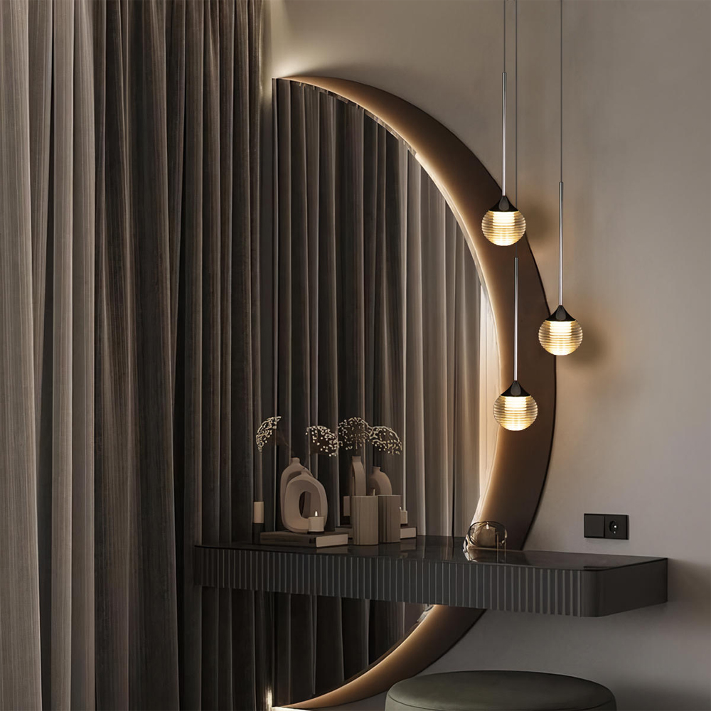 Подвесной светильник с рифлёным плафоном в форме шара Ripple Glow