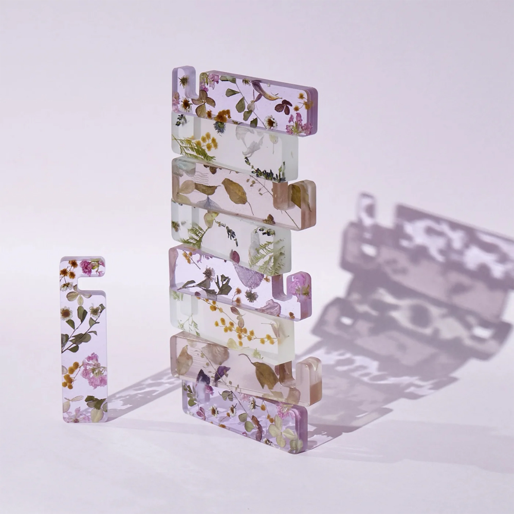 Подставка для телефона из эпоксидной смолы с цветами белая Epoxy Flowers Phone Stand White