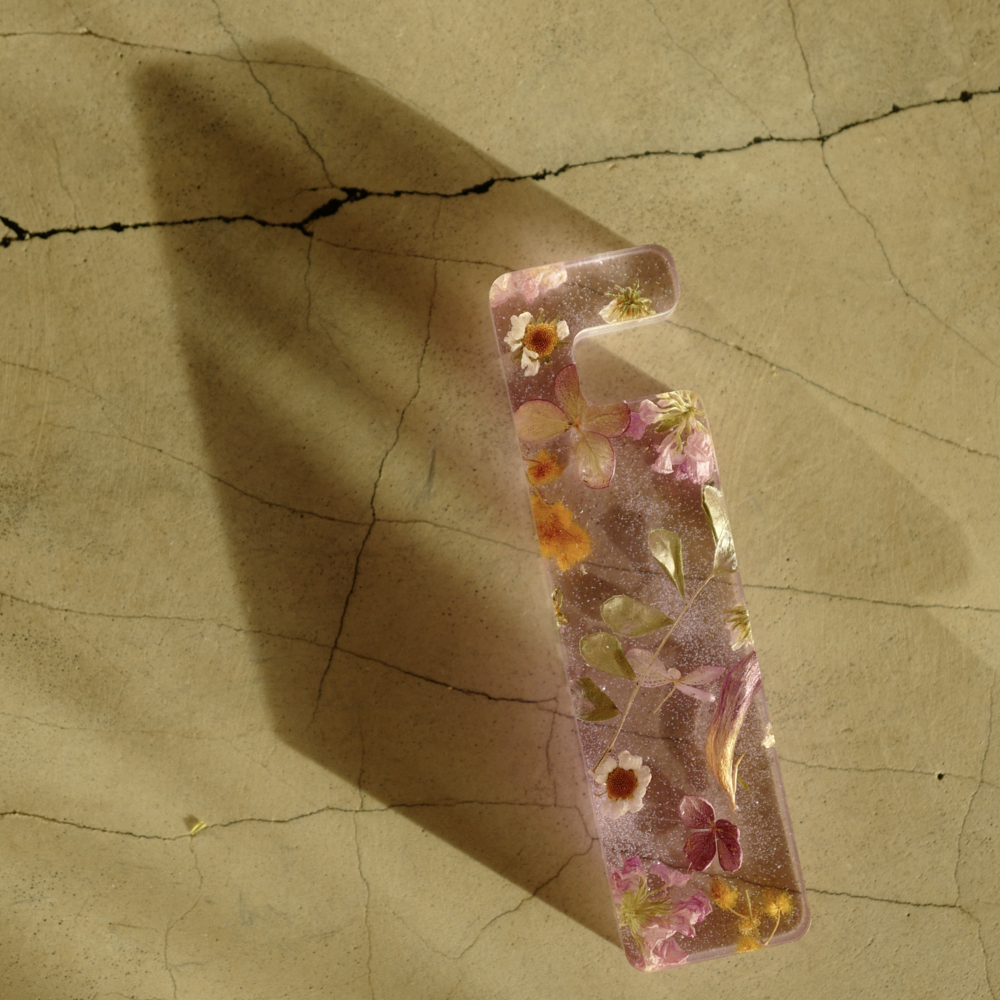 Подставка для телефона из эпоксидной смолы с цветами розовая Epoxy Flowers Phone Stand Pink