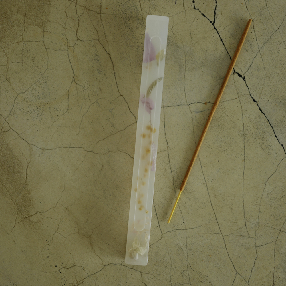 Подставка под благовония из эпоксидной смолы с цветами прямоугольная белая Epoxy Flowers Incense Stand White