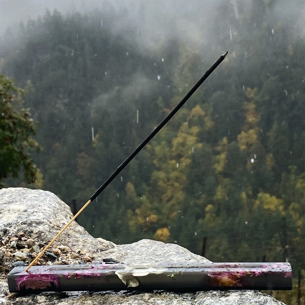 Подставка под благовония из эпоксидной смолы с цветами прямоугольная черная Epoxy Flowers Incense Stand Black