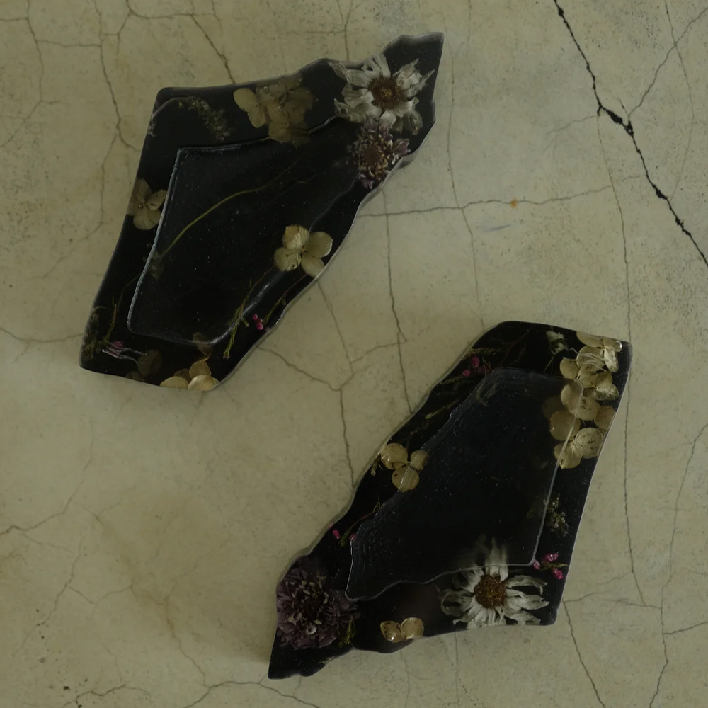 Подставка под благовония из эпоксидной смолы с цветами черная Epoxy Resin Flowers Incense Stand Black
