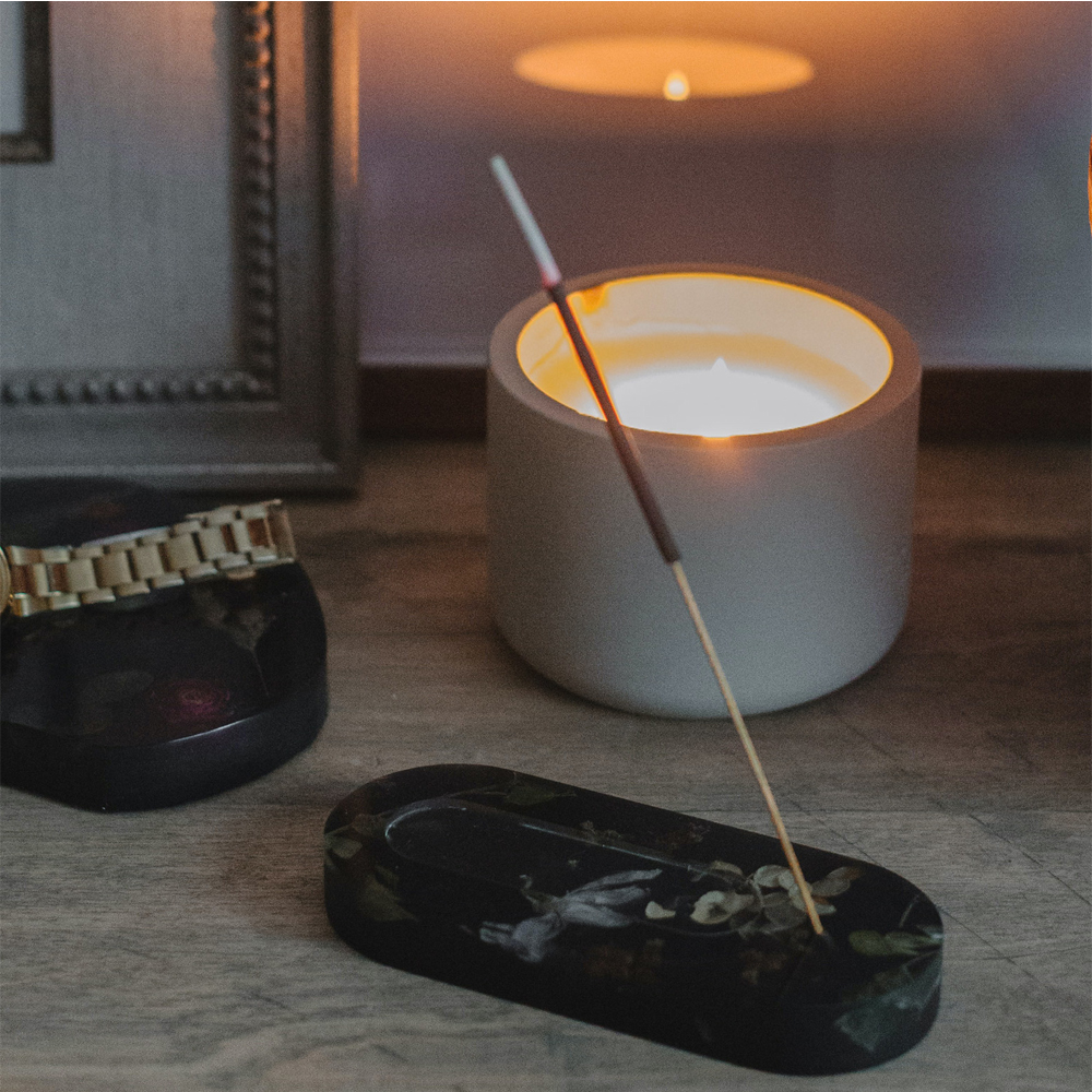 Подставка под благовония из эпоксидной смолы шампань Epoxy Resin Flowers Incense Oval Stand Champagne