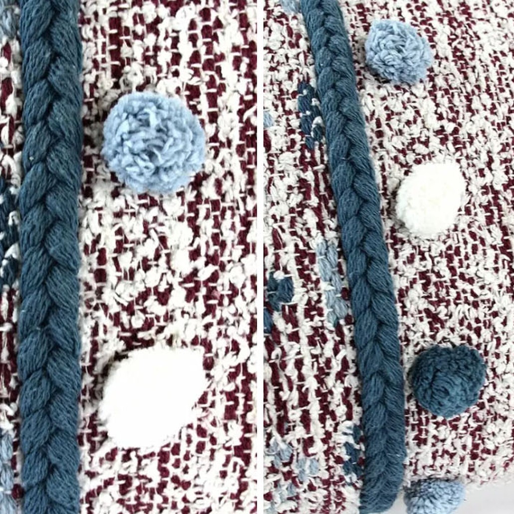 Подушка Lari Blue Ikat с кисточками