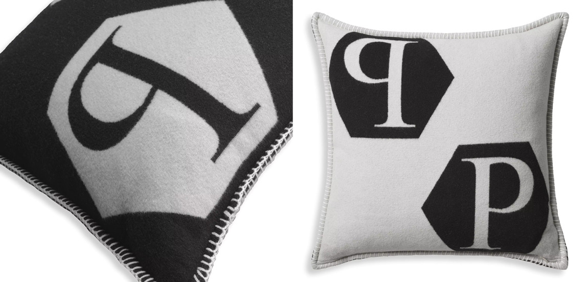Подушка Philipp Plein Cushion Cashmere PP Logo 65 x 65 Black
