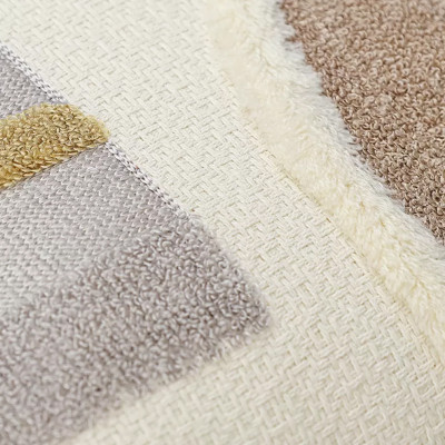 Подушка декоративная с геометрическим узором Beige Calista Mosaic