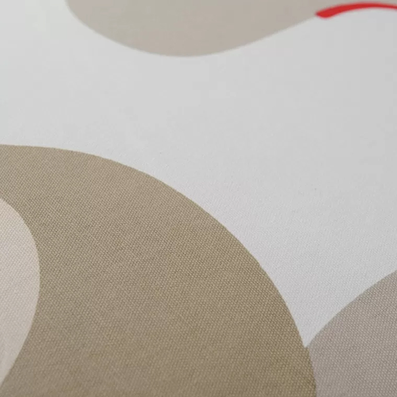 Подушка декоративная хлопковая бежевого цвета с абстрактным принтом Elysian Flow Sand