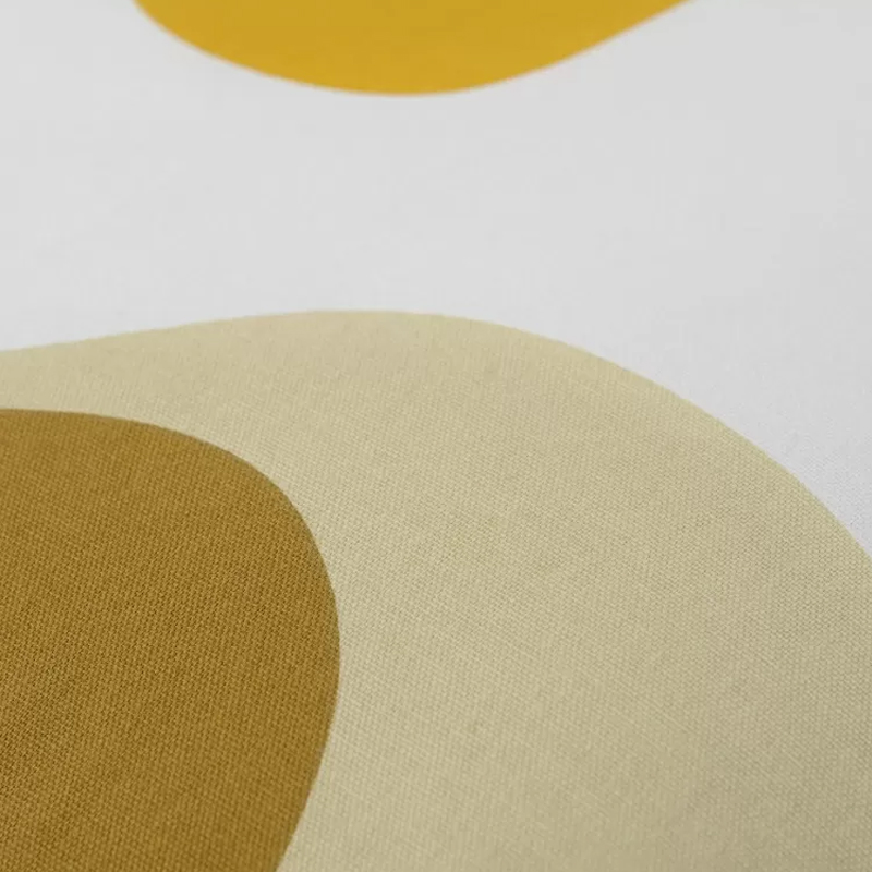 Подушка декоративная хлопковая горчичного цвета с абстрактным принтом Elysian Flow Sunset