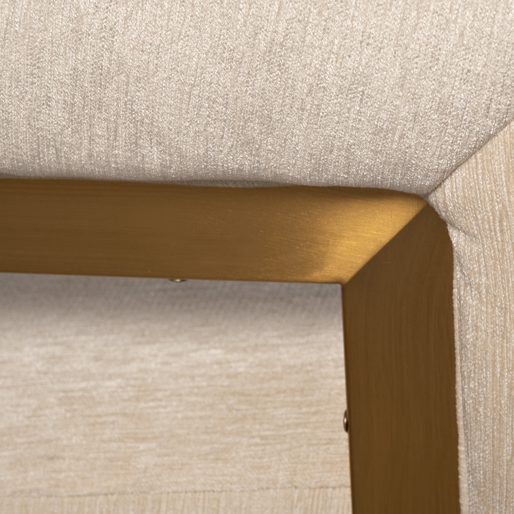 Полукресло Valbonne Chair cream velour