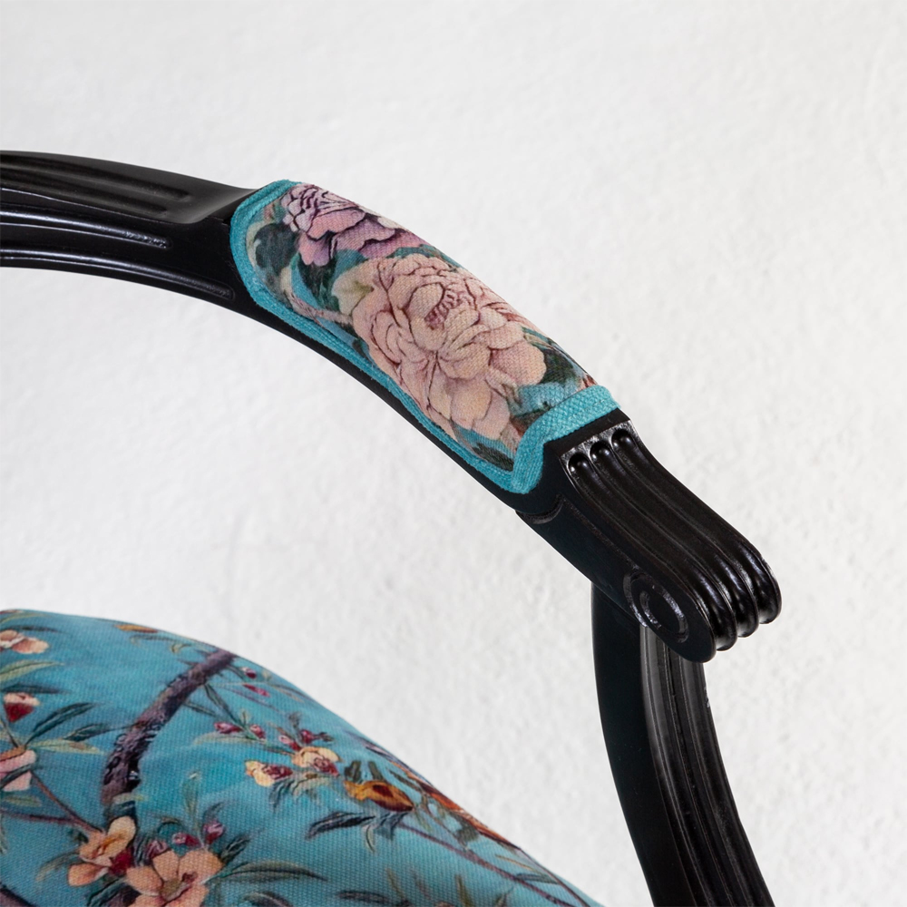 Полукресло из массива бука бирюзовое с изображением птиц и цветов Turquoise Chinoiserie Garden Chair