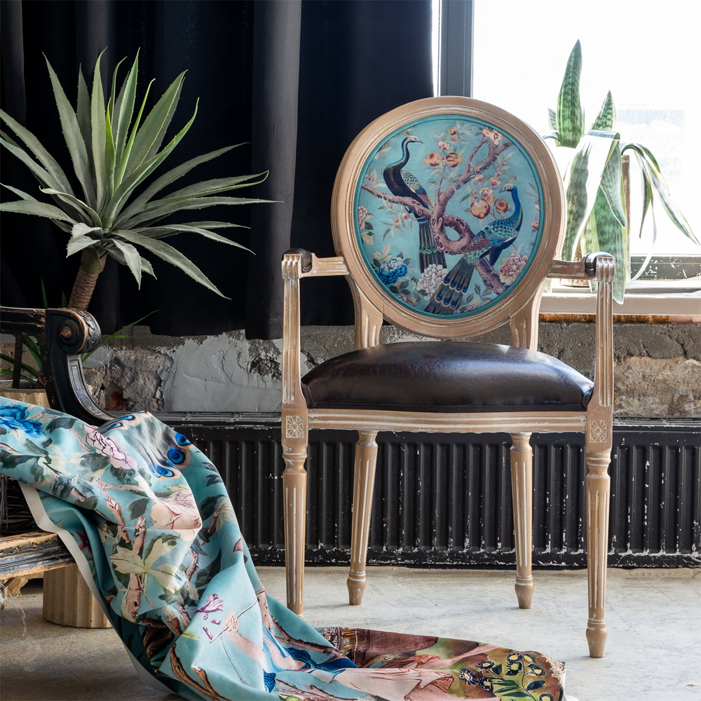 Полукресло из массива бука с сиденьем из экокожи и цветочным принтом на спинке Chinoiserie Garden Chair
