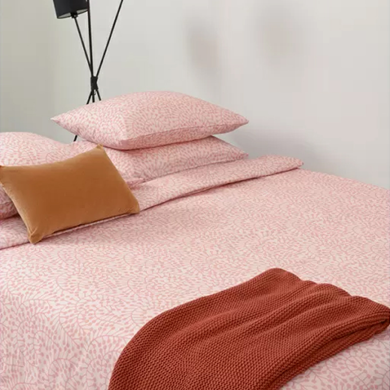 Постельное белье розового цвета с рисунком 150х200 см Blossom Essence