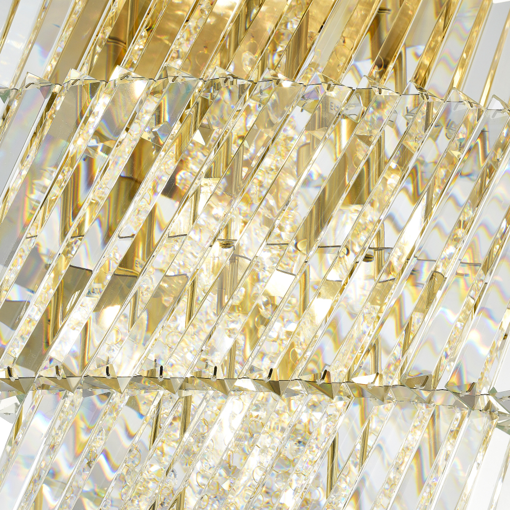 Потолочный светильник в классическом обрамлении Light Connoisseurs Beauty