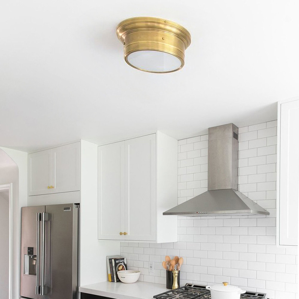 Потолочный светильник круглый цвета состаренная латунь Modern Simple Ceiling Light