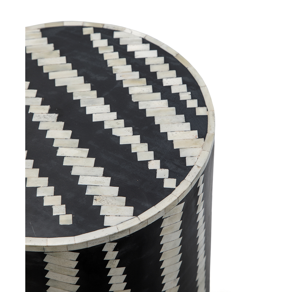 Приставной круглый столик с инкрустацией Black and White Geometry Stool