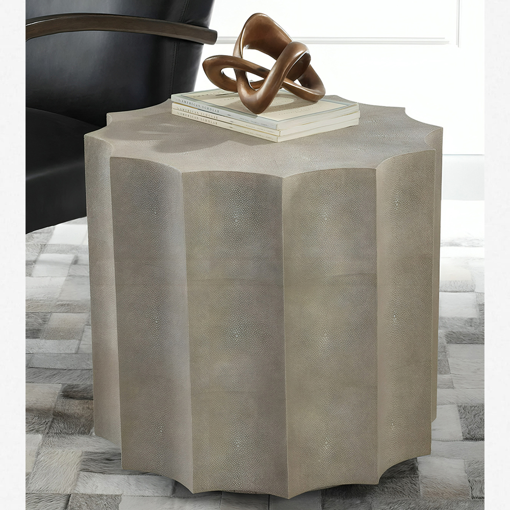 Приставной стол бежевый Stingray Skin Table кожа