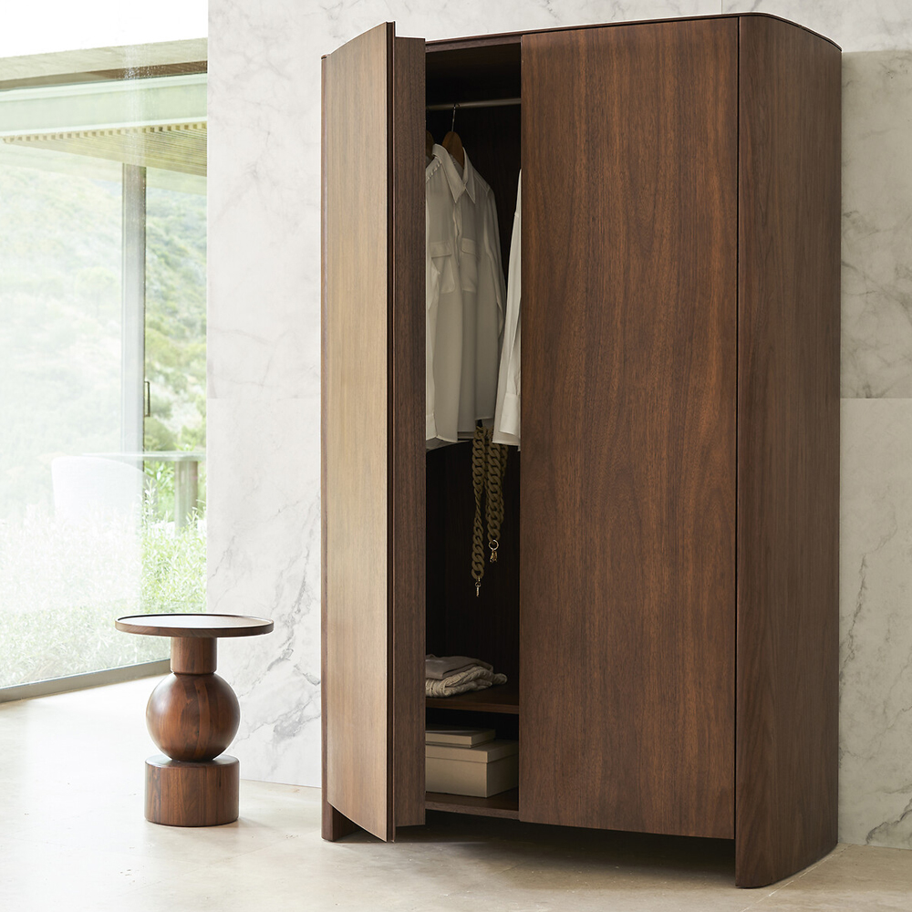 Приставной столик из массива Kobe Dark Wooden Side Table