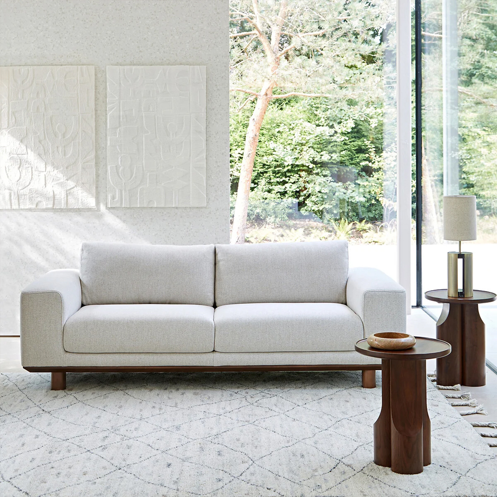 Приставной столик из массива дерева Walnut Triple