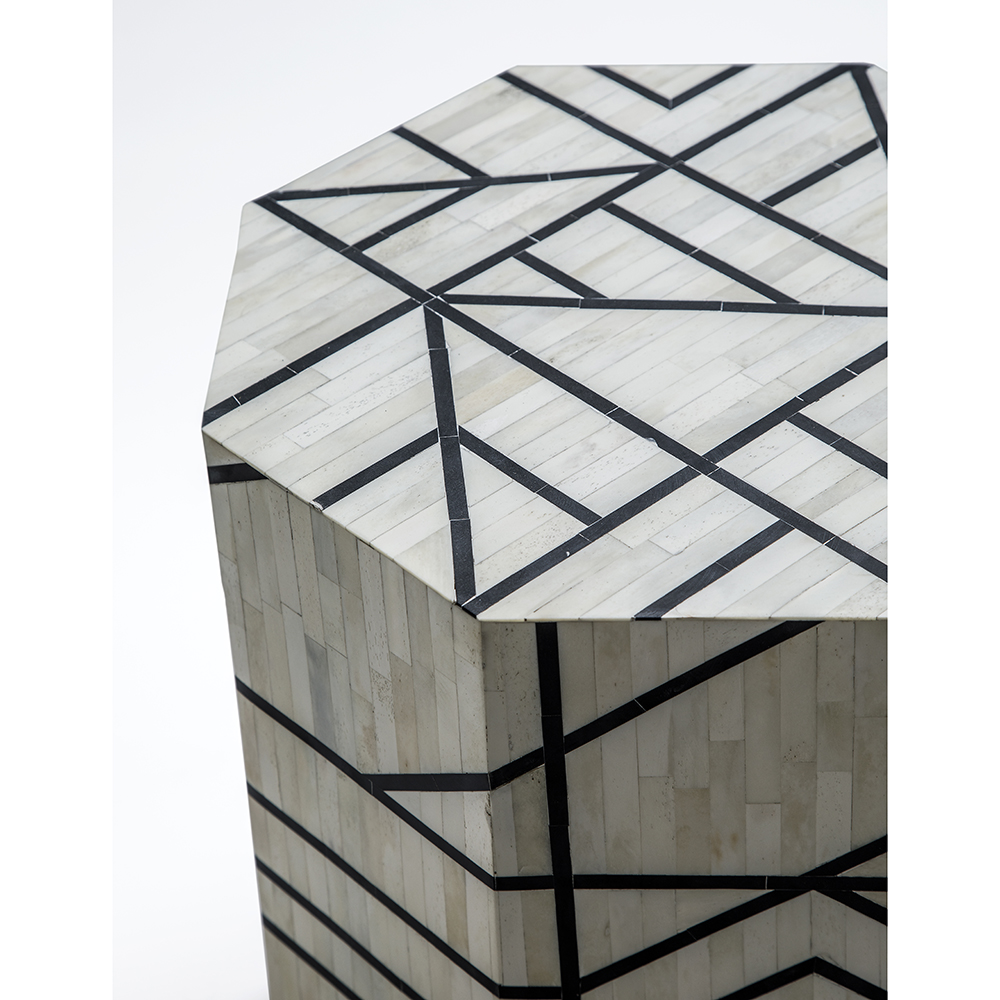 Приставной столик с инкрустацией Black and White Geometry bone bedside table