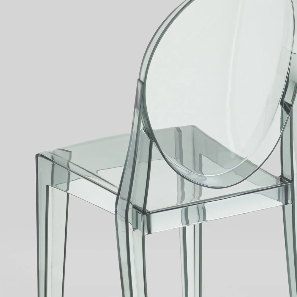 Прозрачный стул с серым оттенком LOUIS GHOST CHAIR