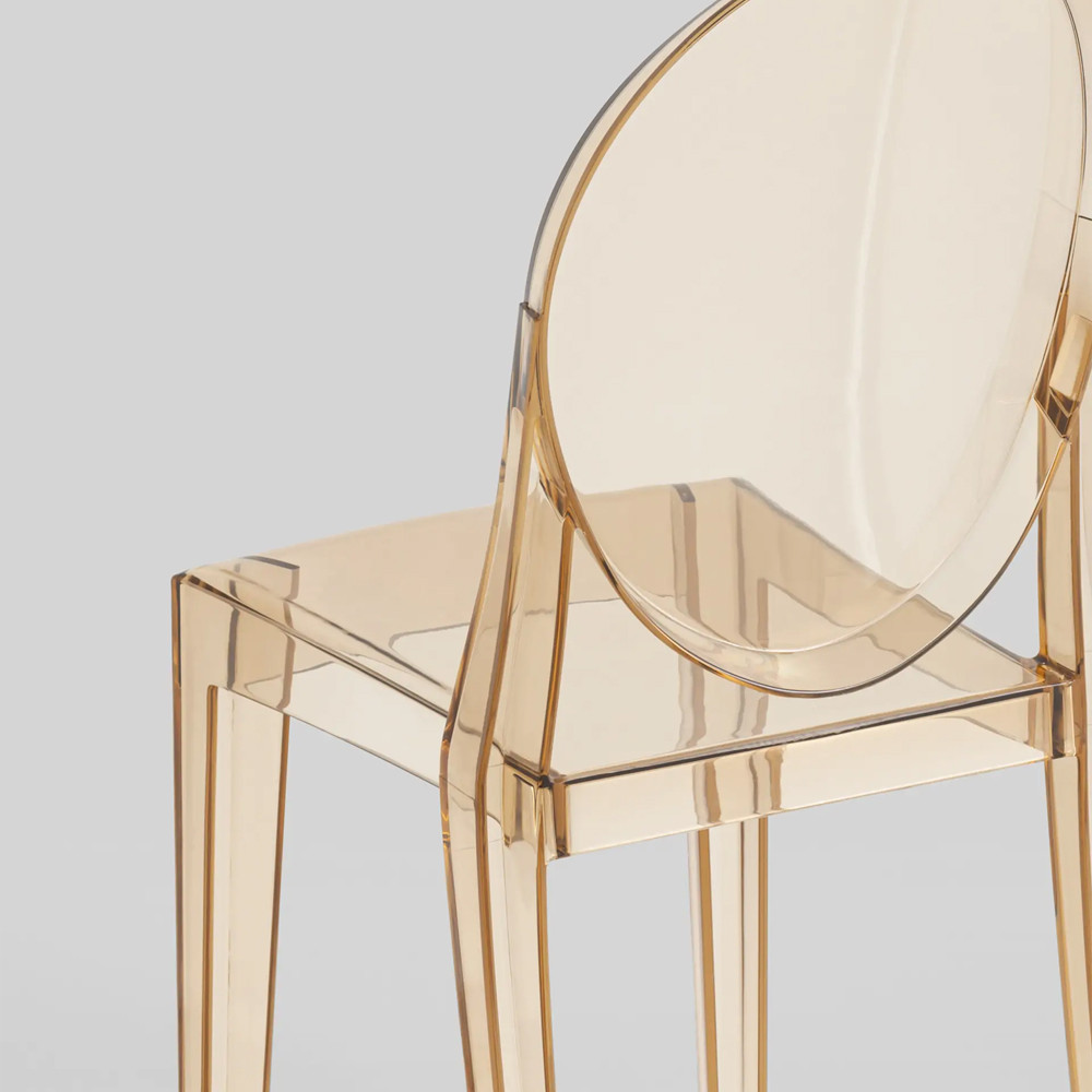 Прозрачный стул с янтарным оттенком LOUIS GHOST CHAIR