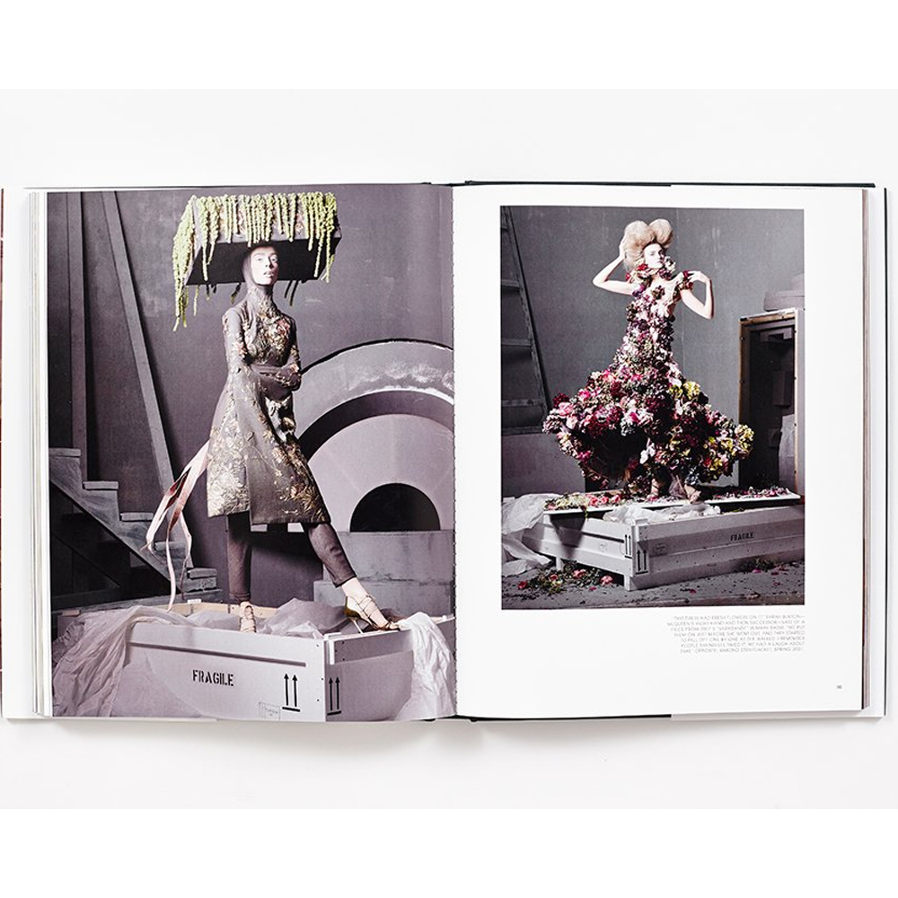 Редкая коллекционная книга Vogue & The Metropolitan Museum of Art Parties Exhibitions People Book 2014