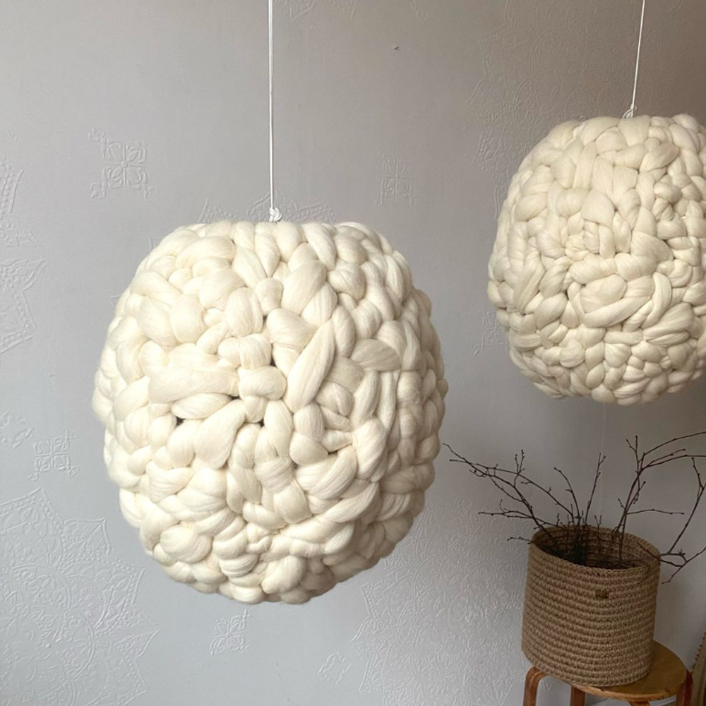 Светильник вязаный из шерсти Wool Oval