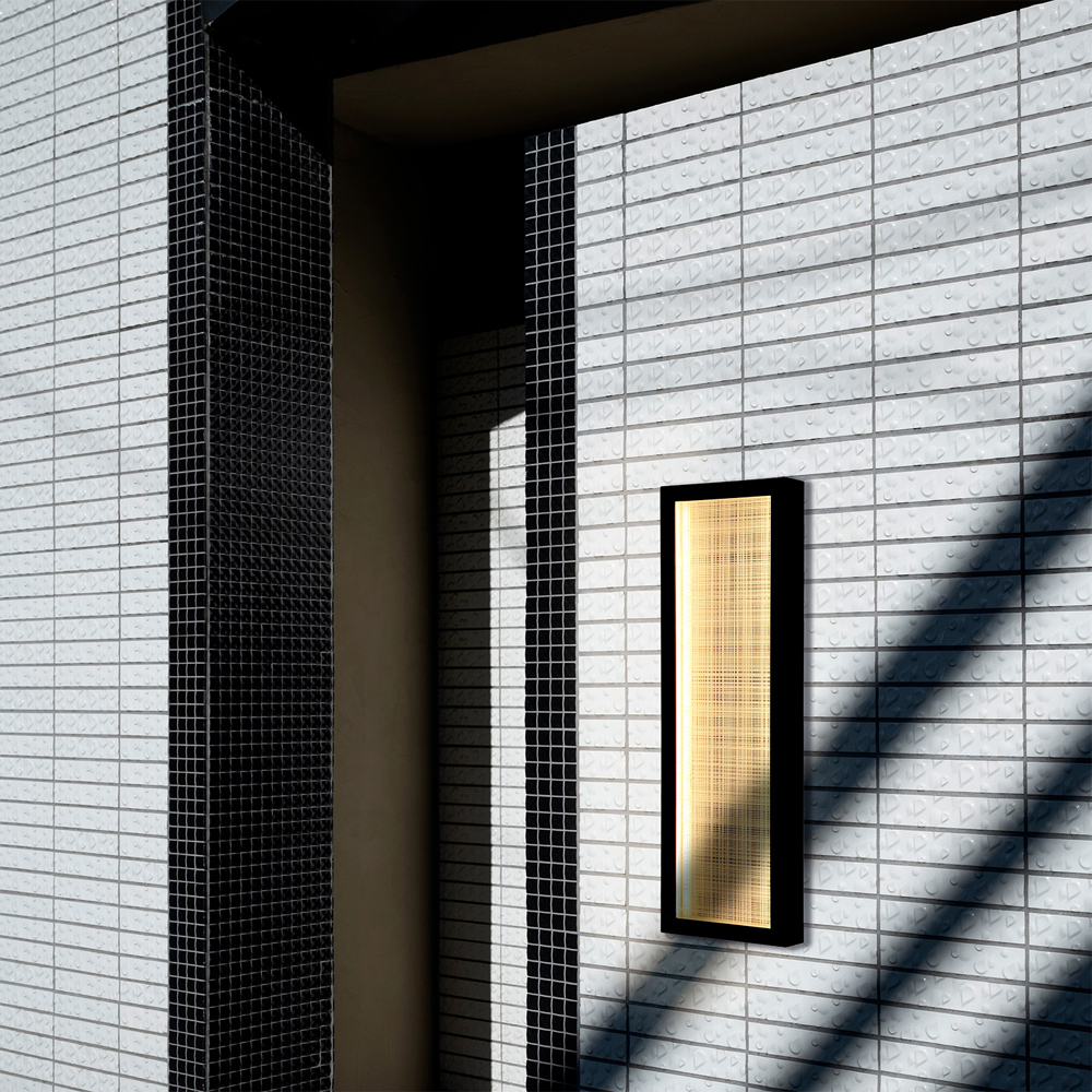 Светодиодное прямоугольное бра из металла черного цвета Lattice Lux