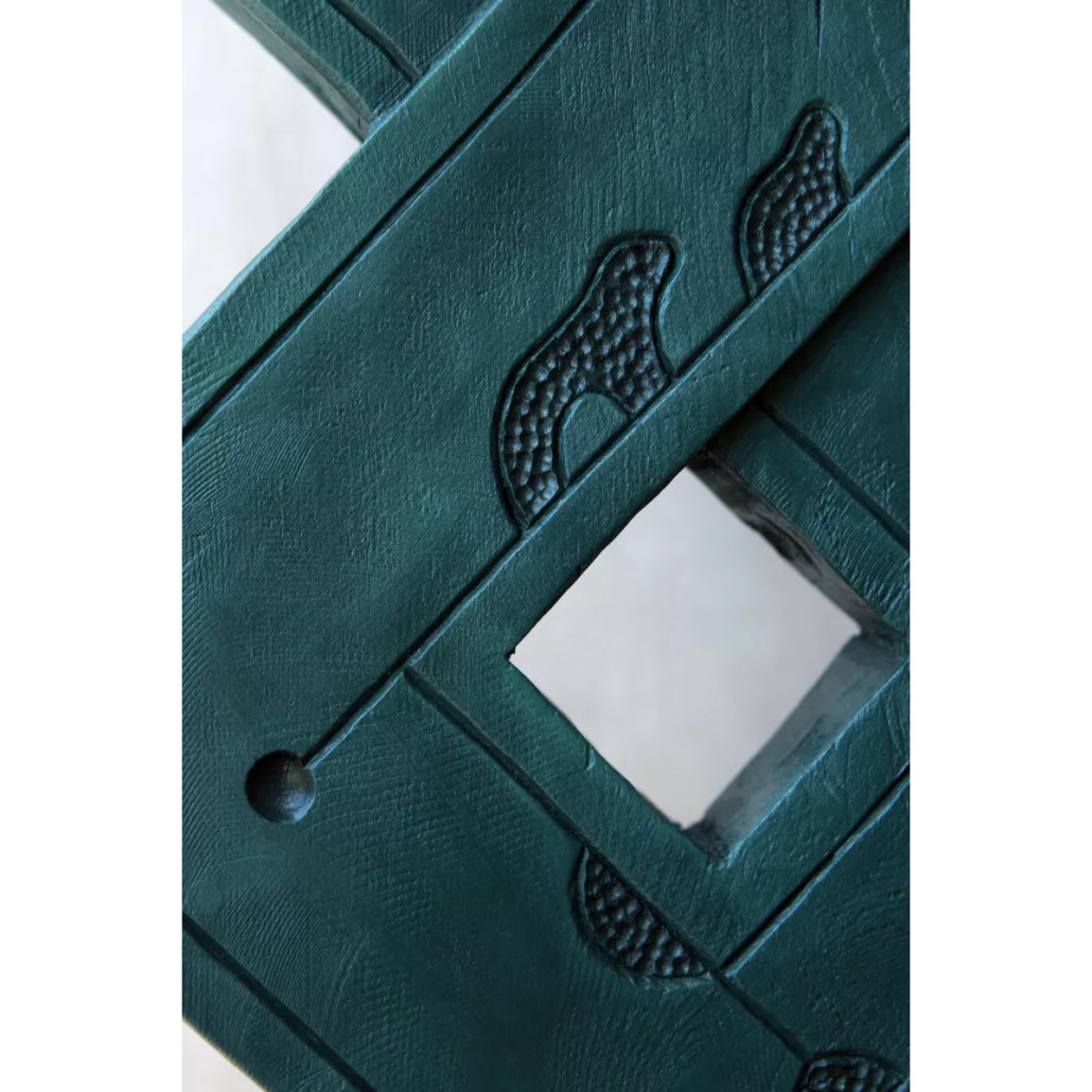 Скульптура из серии «Земля Биармии» широкая