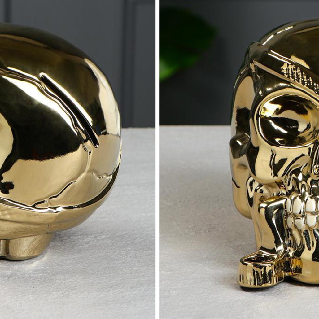 Статуэтка Golden Skull with Pipe