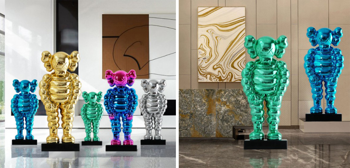 Статуэтка KAWS Bowed Down Blue on stand