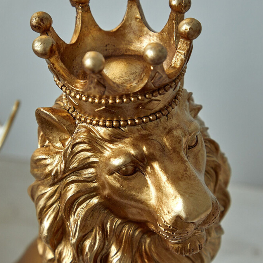 Статуэтка лев с детализированной гривой и изящной короной Lion Crown