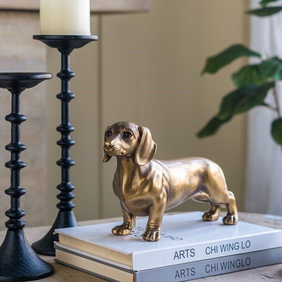 Статуэтка такса с реалистичными деталями и гладкой поверхностью Dachshund Style