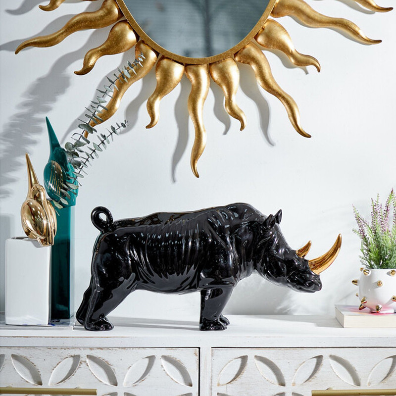 Статуэтка черный носорог с золотыми рогами Golden Horned Black Rhino