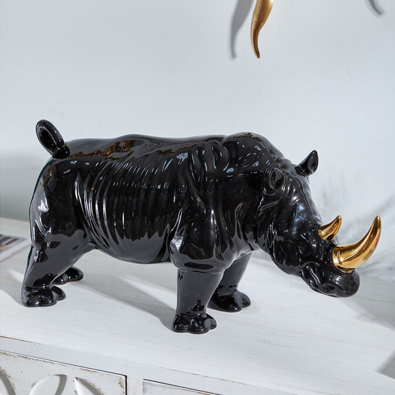 Статуэтка черный носорог с золотыми рогами Golden Horned Black Rhino