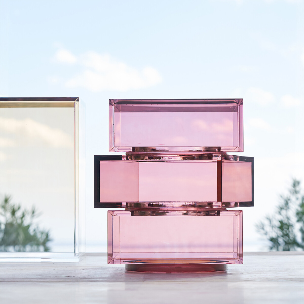 Стол журнальный в форме кубов Acrylic Furniture Lumina Crimson Clarity