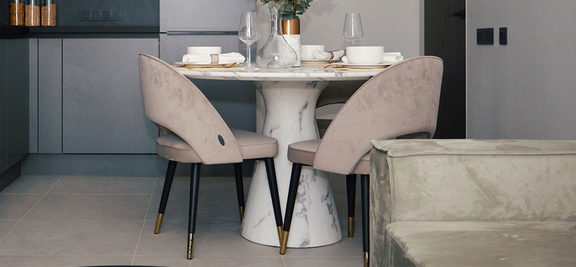 Стол обеденный Abundance of white marble