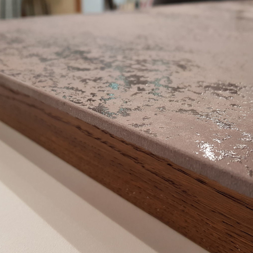 Стол обеденный с коричневой квадратной столешницей из керамики на четырех деревянных ножках Brown Ceramics