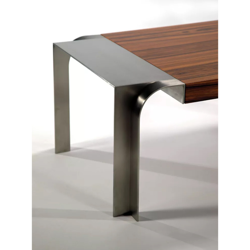 Столик кофейный-журнальный «Swiss»